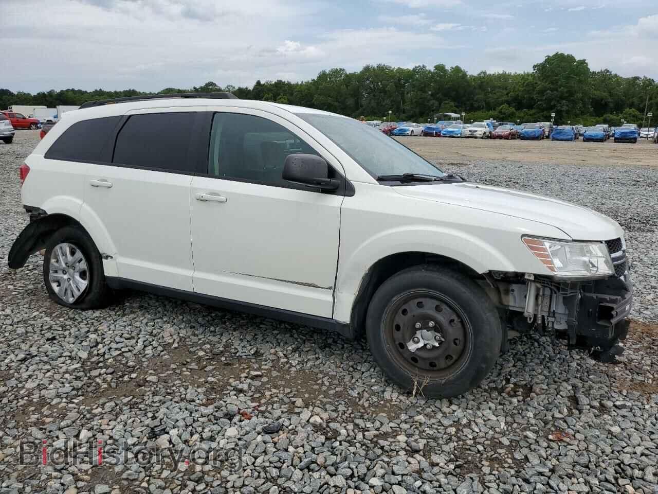 2017 DODGE JOURNEY - VIN: 3C4PDCAB1HT558880 - Фото 4