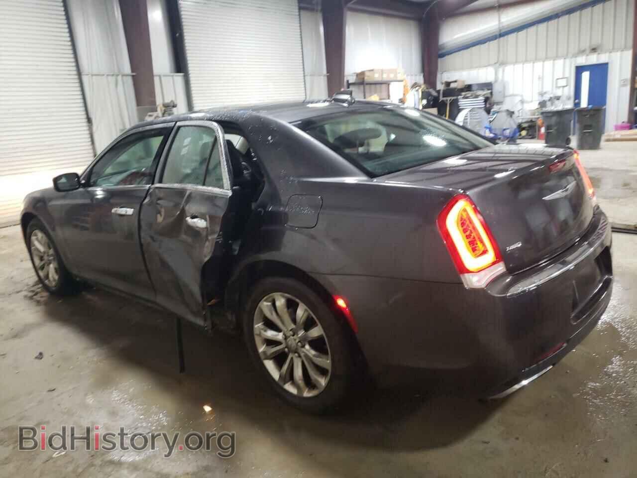 2016 CHRYSLER 300 - VIN: 2C3CCAKG7GH111515 - Фото 2