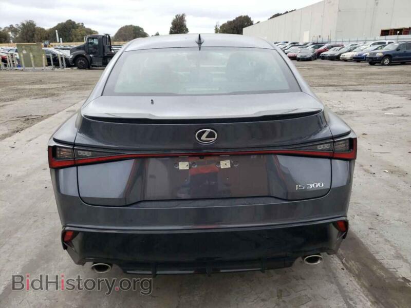 2024 Lexus IS (VIN JTHBA1D20R5129779) — фото 6 из 12