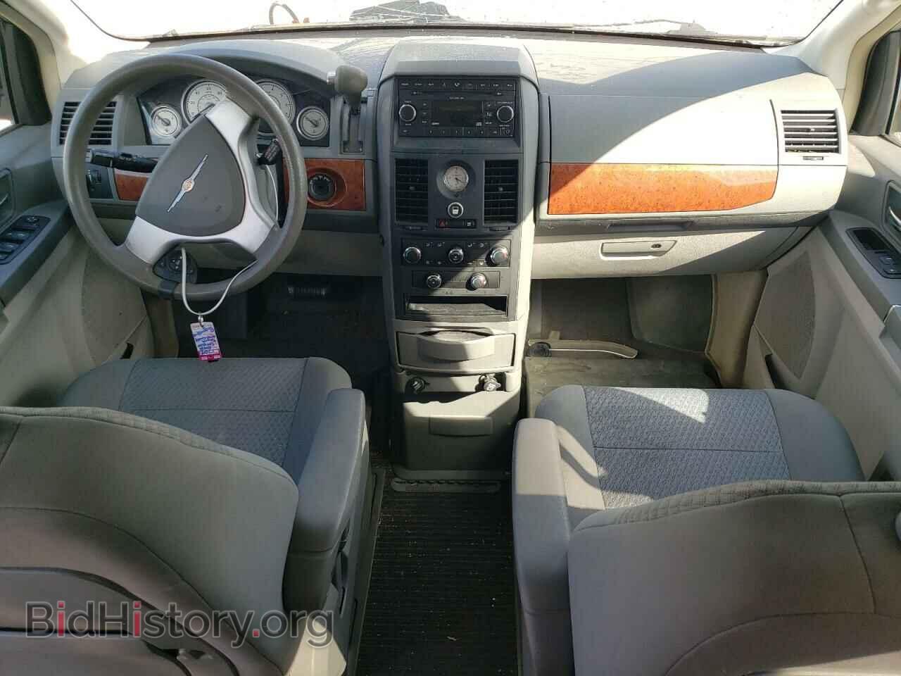 2008 CHRYSLER MINIVAN - VIN: 2A8HR44H08R779443 - Фото 8