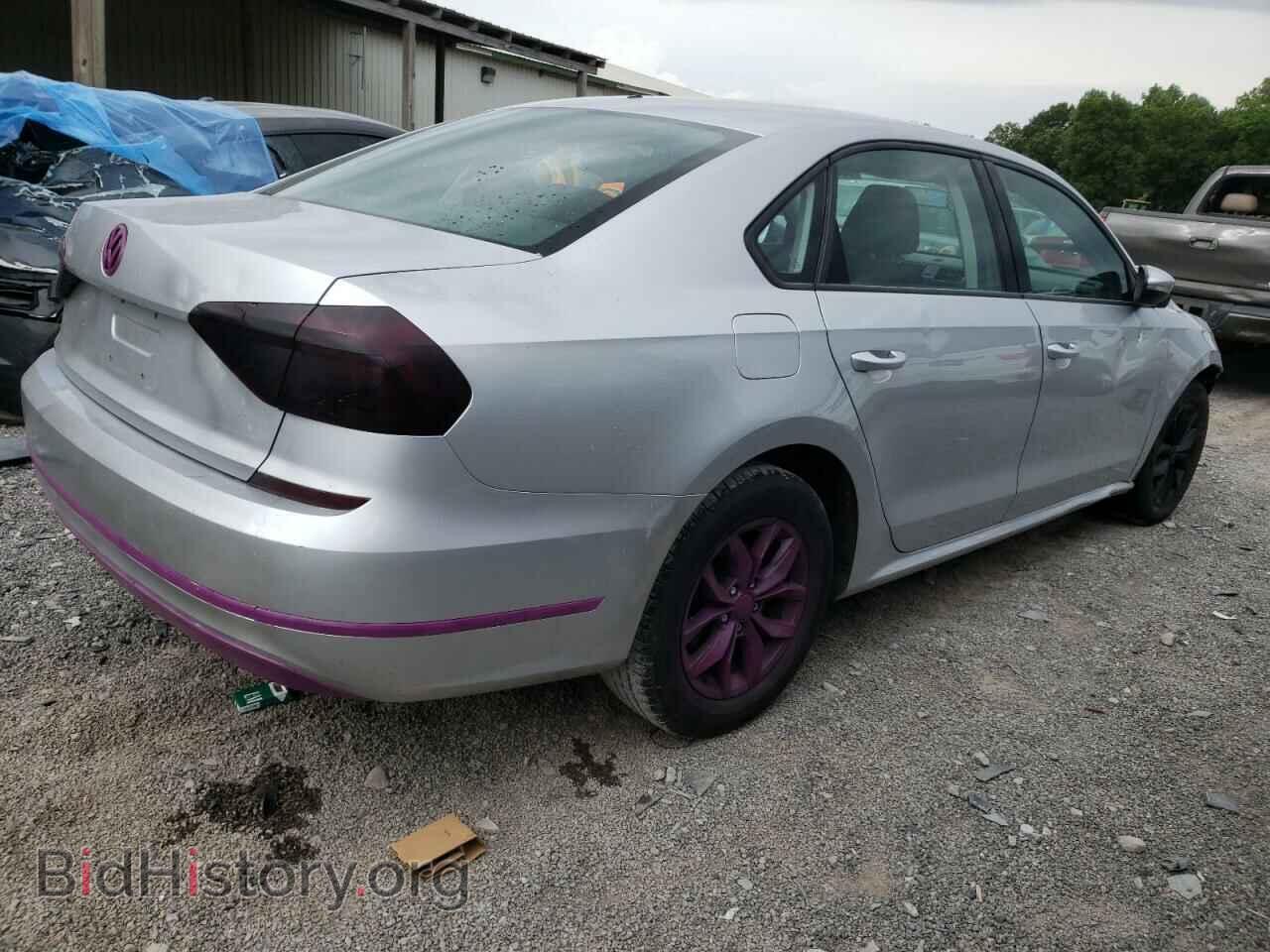 2018 VOLKSWAGEN PASSAT - VIN: 1VWAA7A38JC010730 - Фото 3