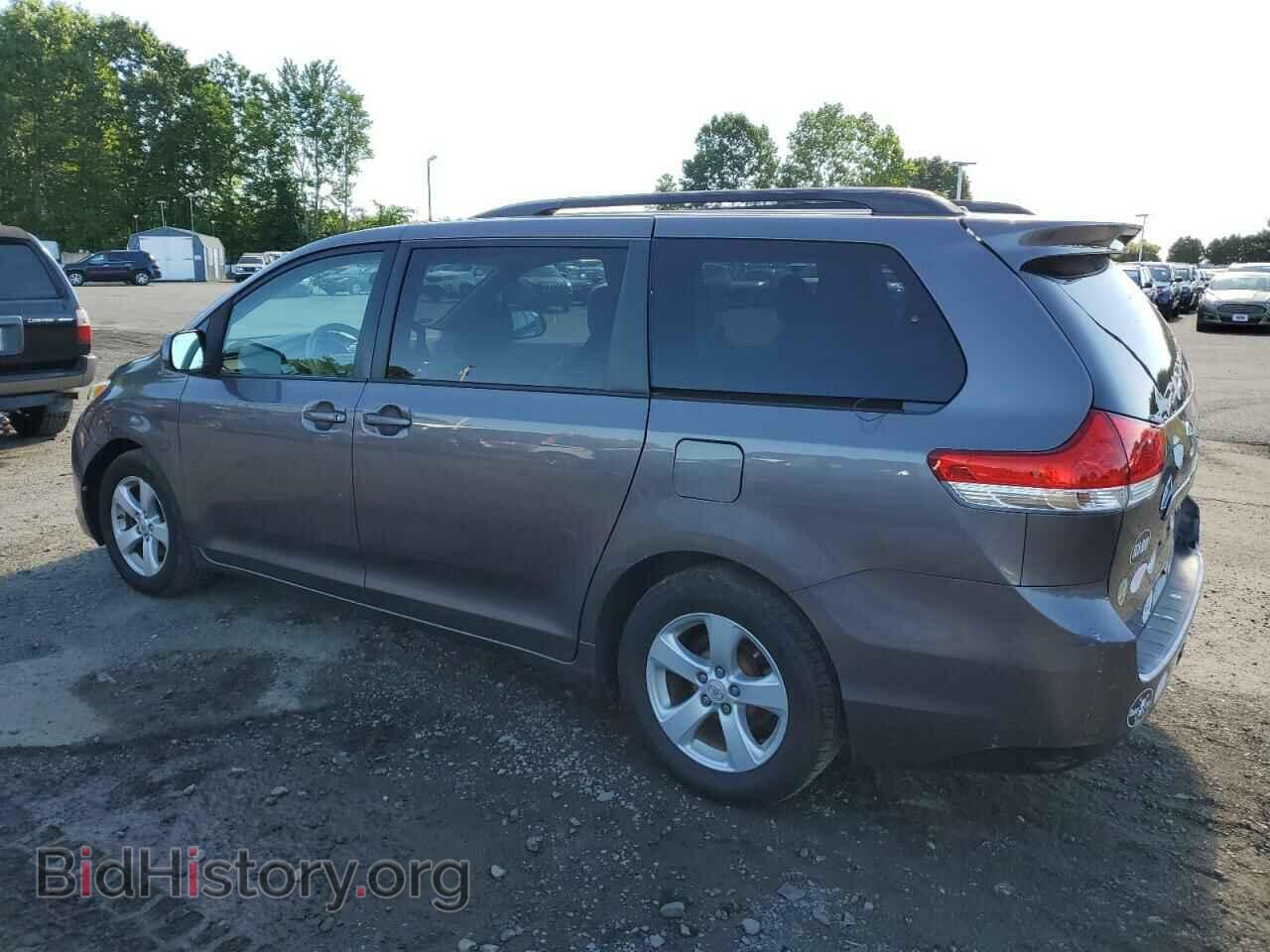 2011 TOYOTA All Models - VIN: 5TDKK3DC7BS039547 - Фото 2