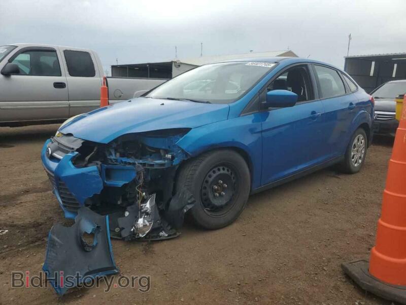 2012 Ford FOCUS SE (VIN 1FAHP3F28CL195928) — photo 1 of 12, Copart, damage: front end