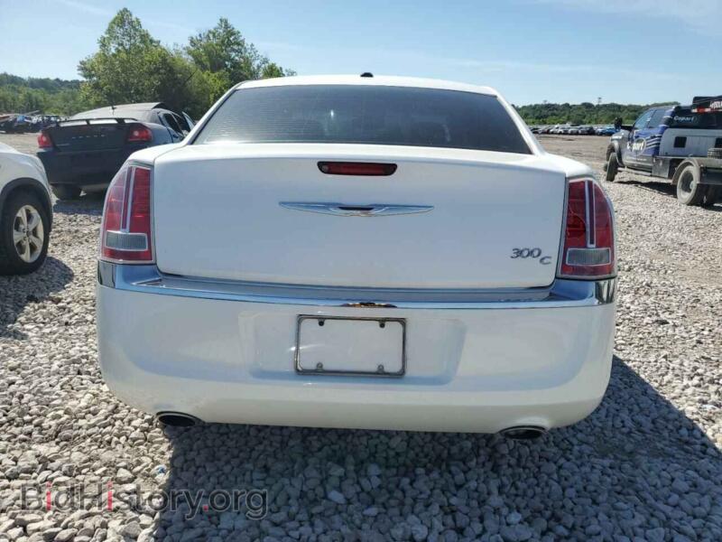 2012 Chrysler 300 (VIN 2C3CCAET9CH136743) — фото 6 из 13