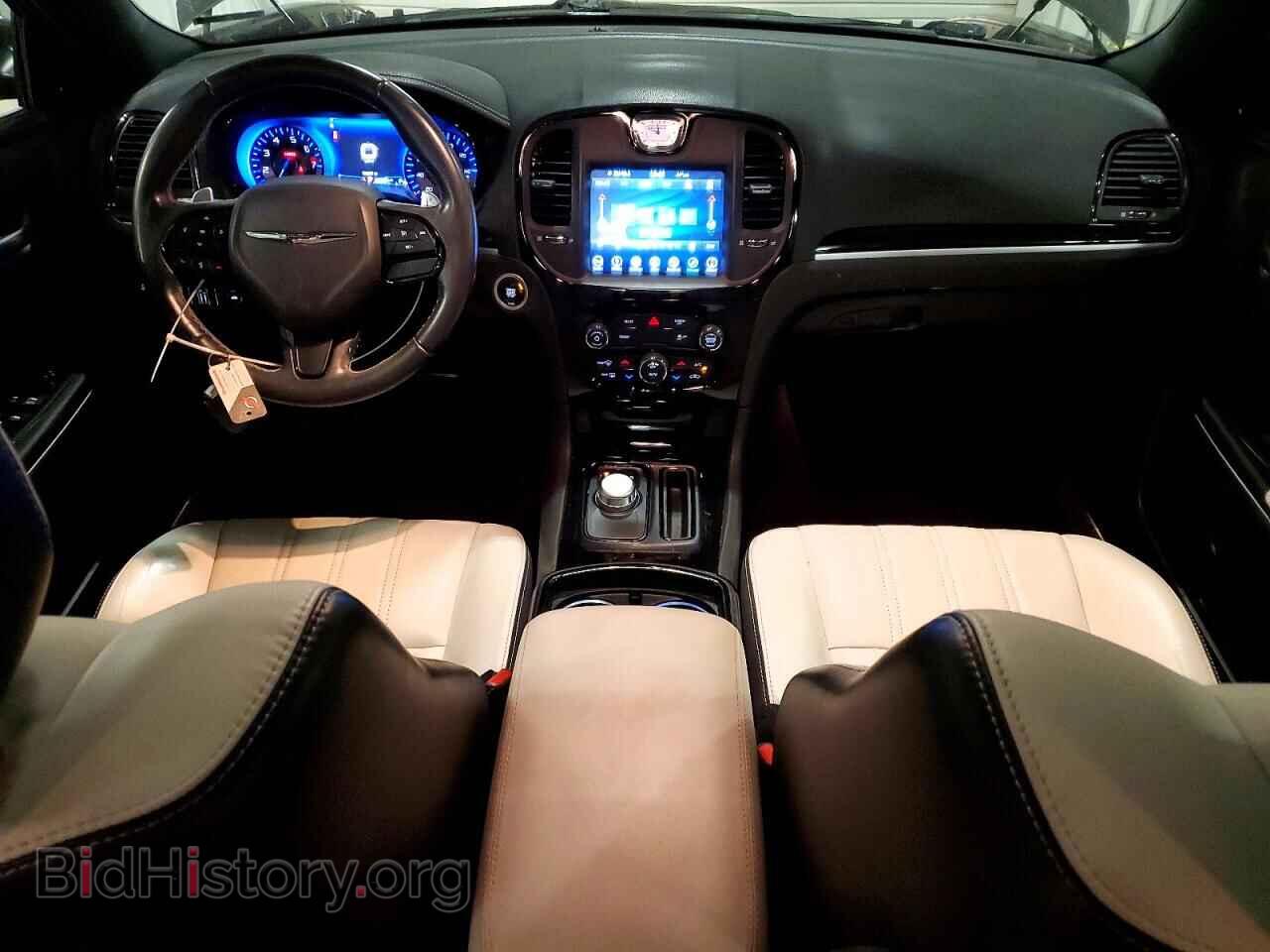 2018 CHRYSLER 300 - VIN: 2C3CCAGG2JH165577 - Photo 8