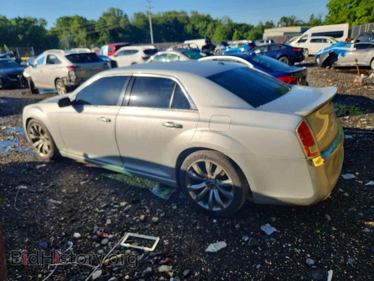 2012 CHRYSLER 300 - VIN: 2C3CCACG2CH311047 - Photo 2