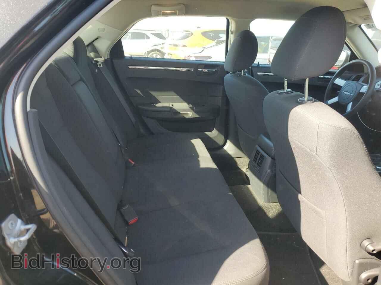 2010 CHRYSLER 300 - VIN: 2C3CA4CD9AH105895 - Фото 10