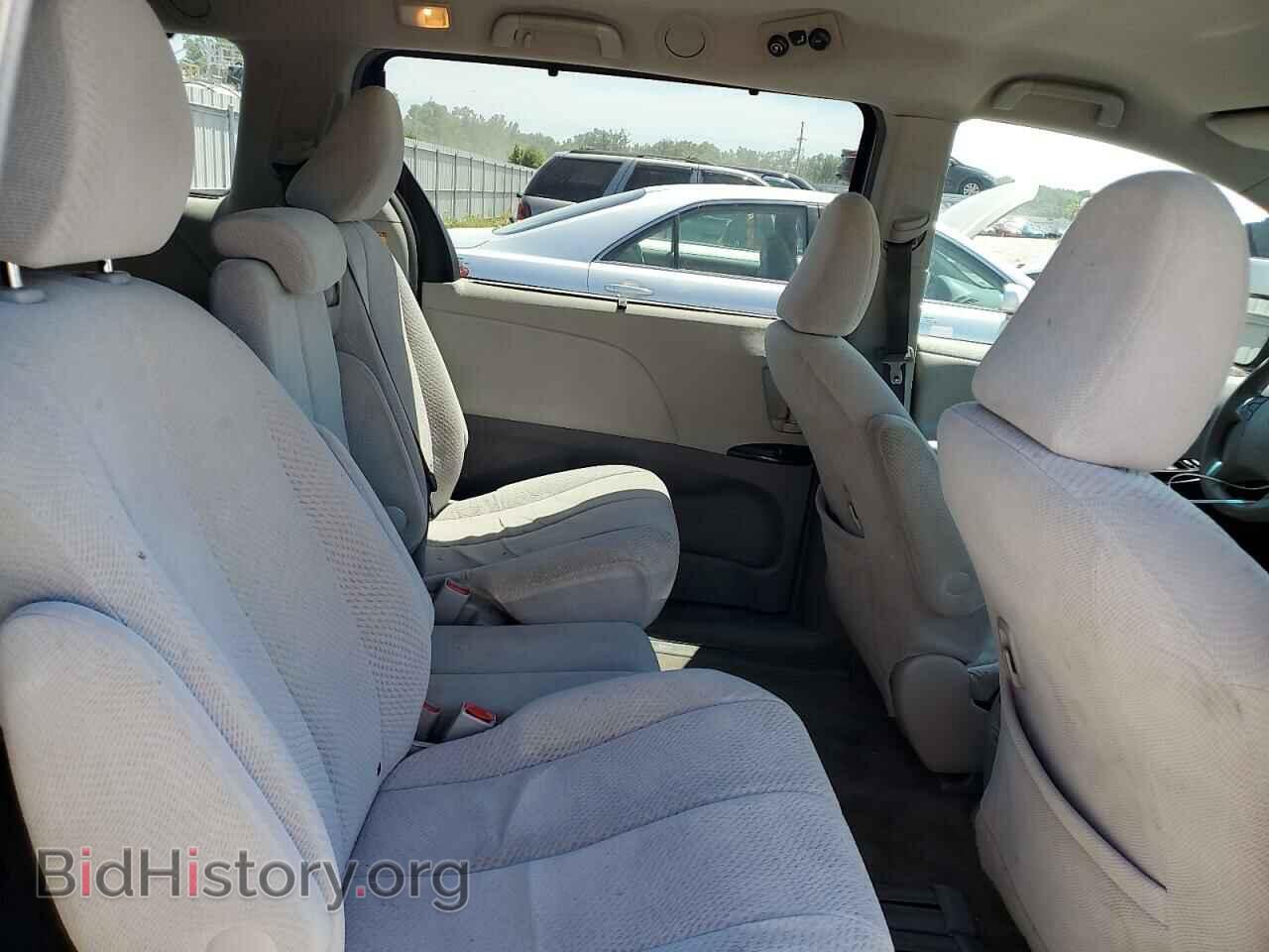 2012 TOYOTA All Models - VIN: 5TDKK3DC3CS207752 - Фото 11