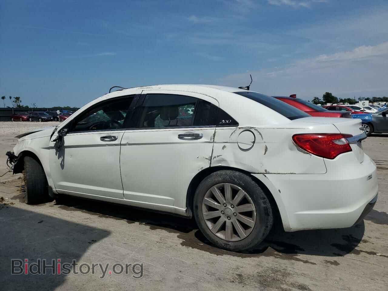 2013 CHRYSLER 200 - VIN: 1C3CCBCG1DN511089 - Фото 2