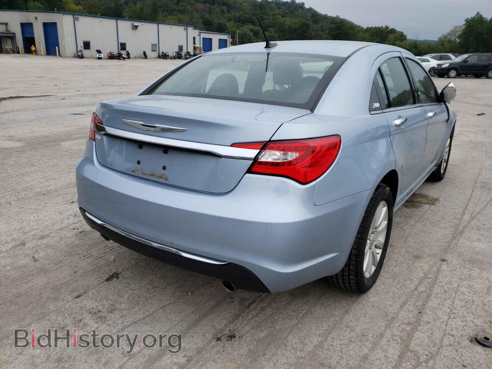 2013 CHRYSLER 200 - VIN: 1C3CCBCG0DN526084 - Фото 4