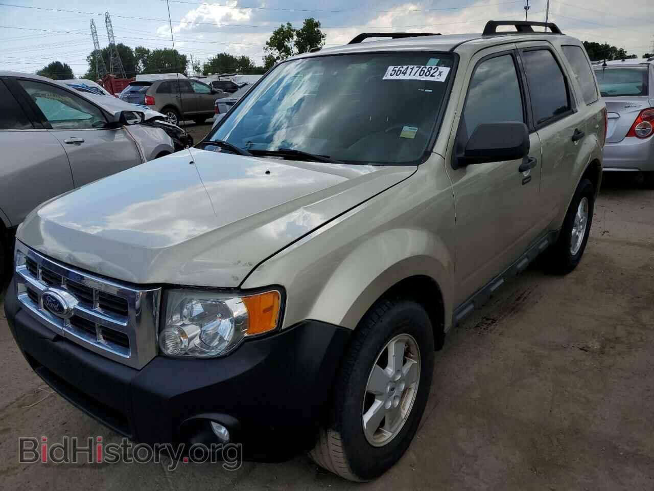 2011 FORD ESCAPE - VIN: 1FMCU0DG8BKA61446 - Фото 2