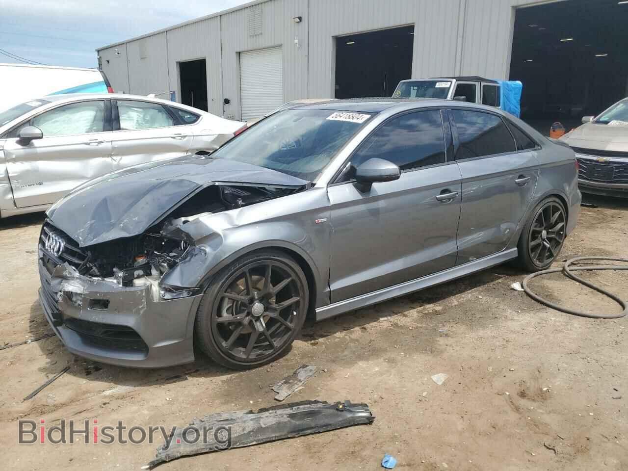 Фотография WAUA7GFF9G1113418 - AUDI A3 2016
