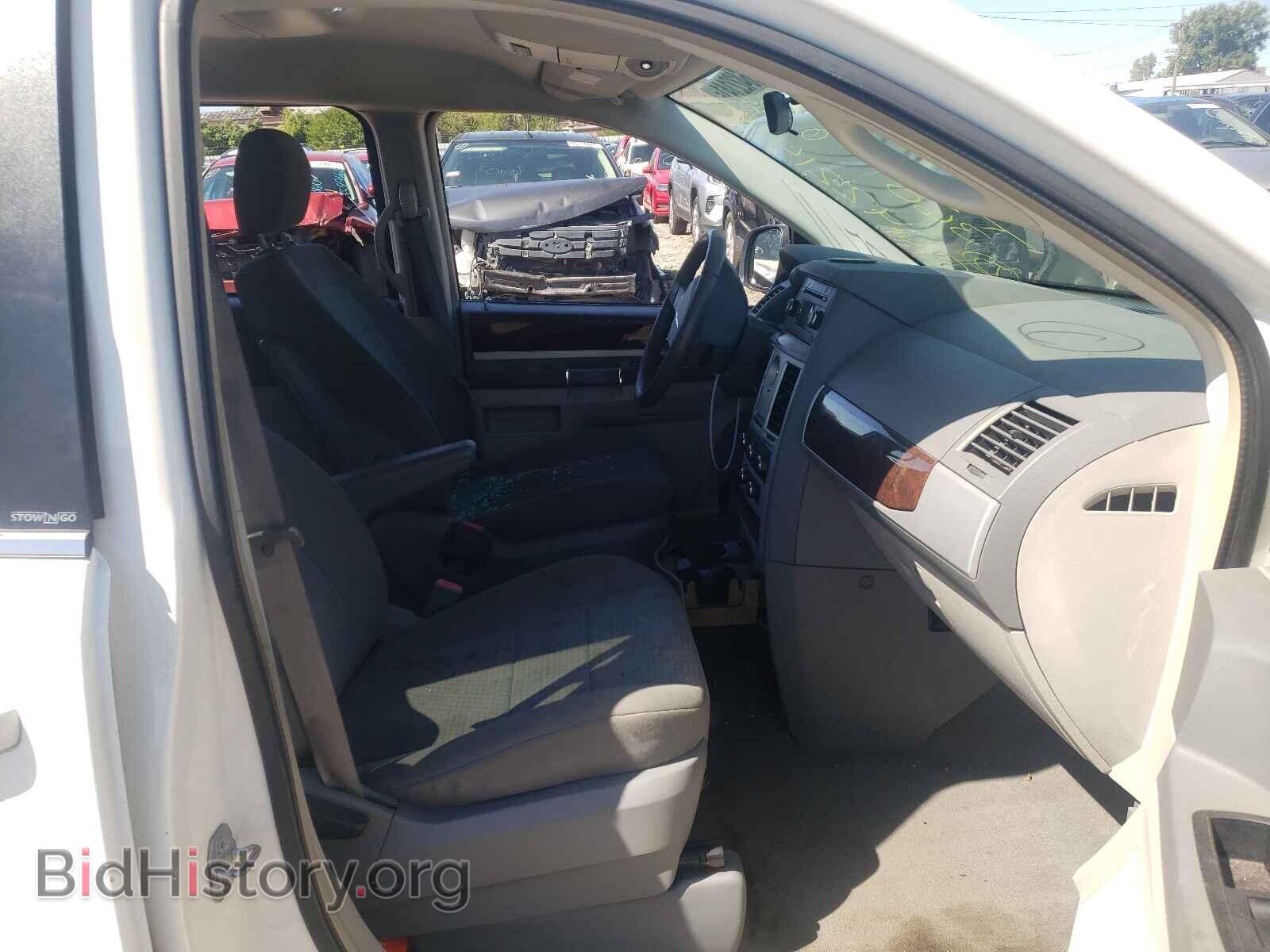 2010 CHRYSLER MINIVAN - VIN: 2A4RR5D11AR230550 - Фото 5
