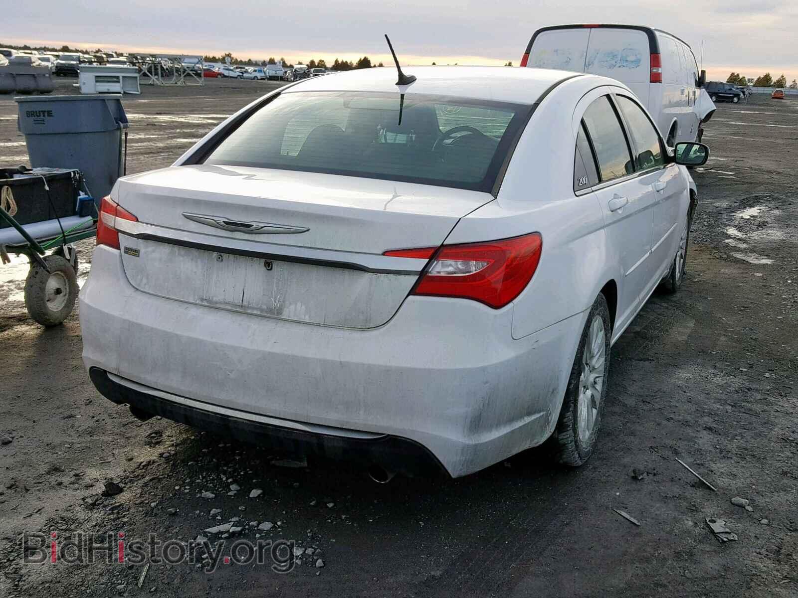 2011 CHRYSLER 200 - VIN: 1C3BC4FG8BN553873 - Фото 4