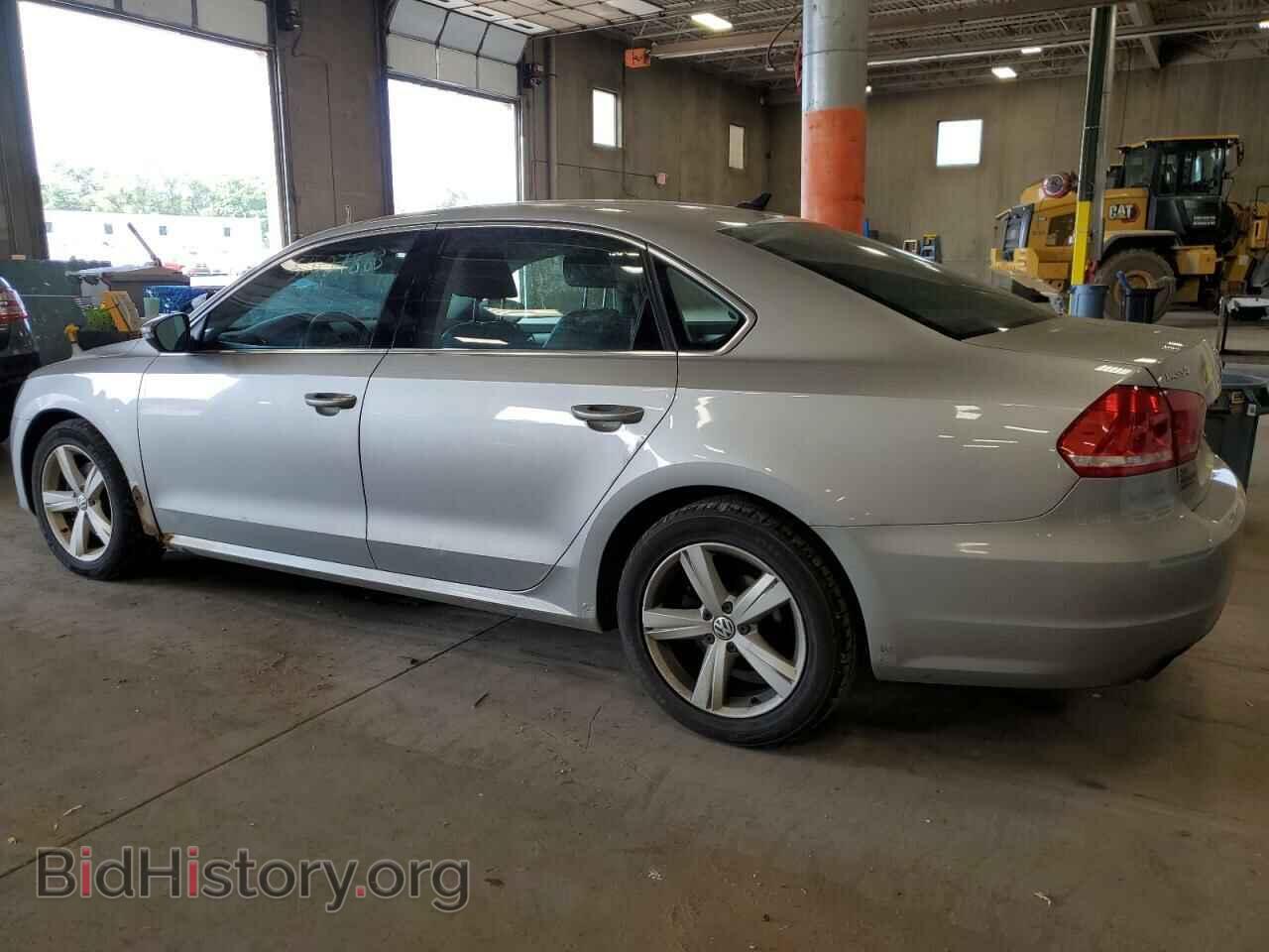 2012 VOLKSWAGEN PASSAT - VIN: 1VWBP7A38CC037772 - Фото 2