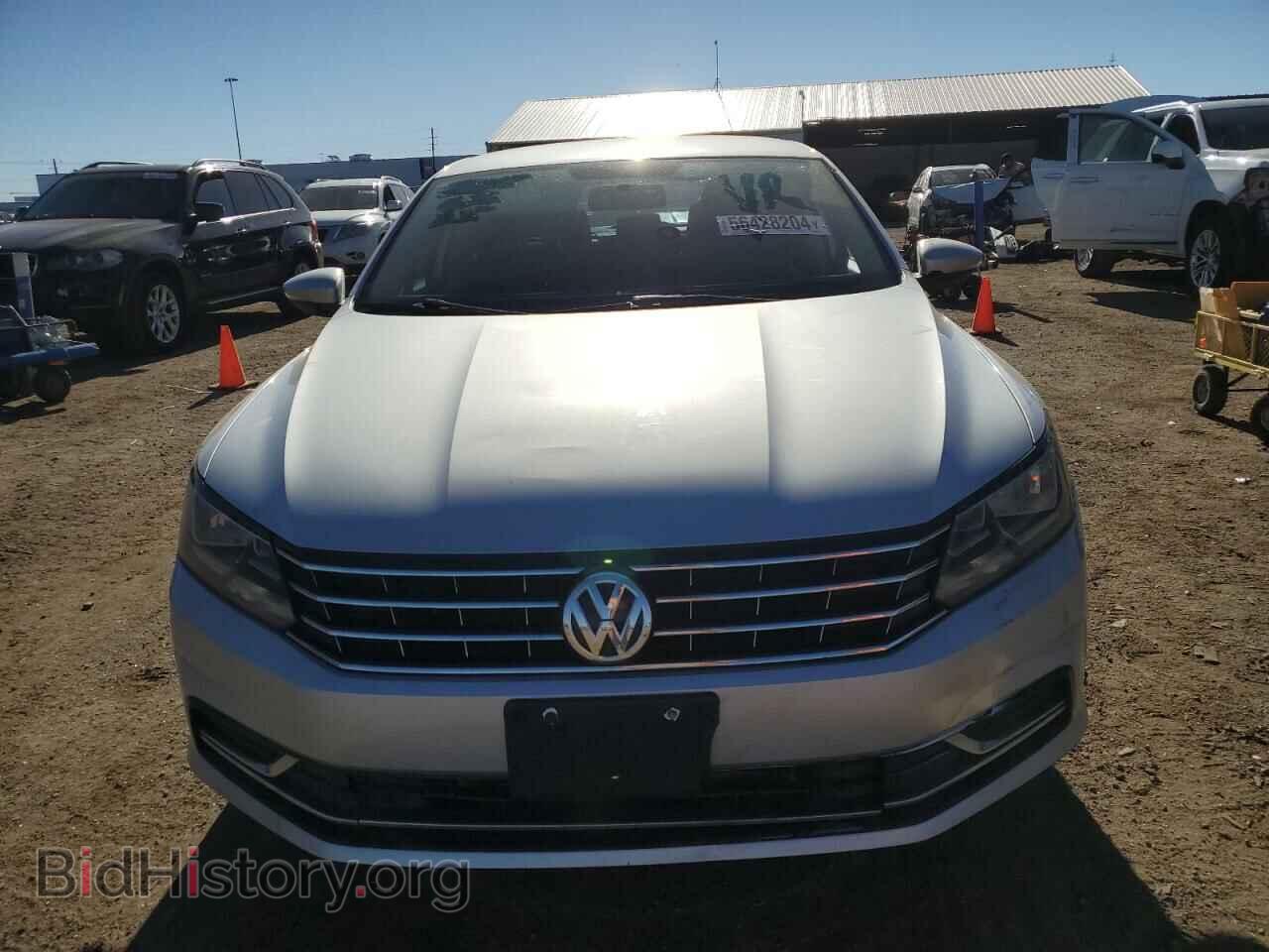 2017 VOLKSWAGEN PASSAT - VIN: 1VWAT7A34HC016979 - Фото 5