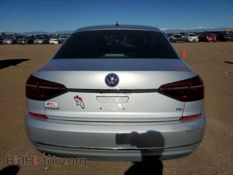 2017 Volkswagen PASSAT (VIN 1VWAT7A34HC016979) — фото 6 из 12
