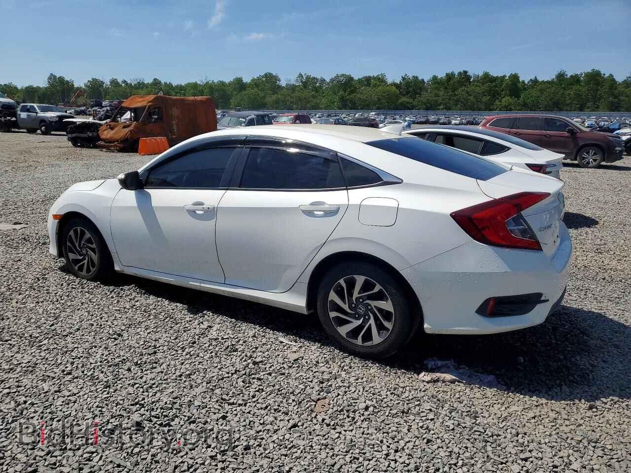2017 HONDA CIVIC - VIN: 2HGFC2F72HH511395 - Photo 2