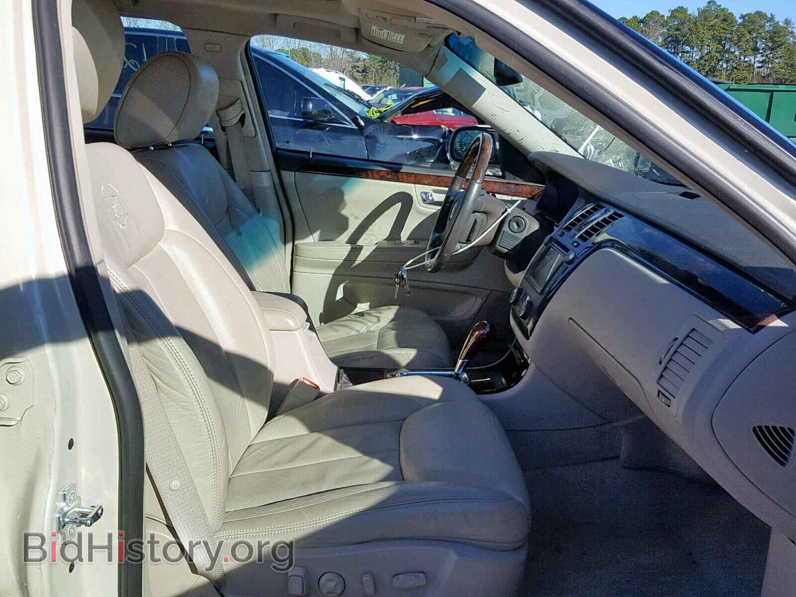 2011 CADILLAC DTS - VIN: 1G6KH5E65BU143228 - Фото 4