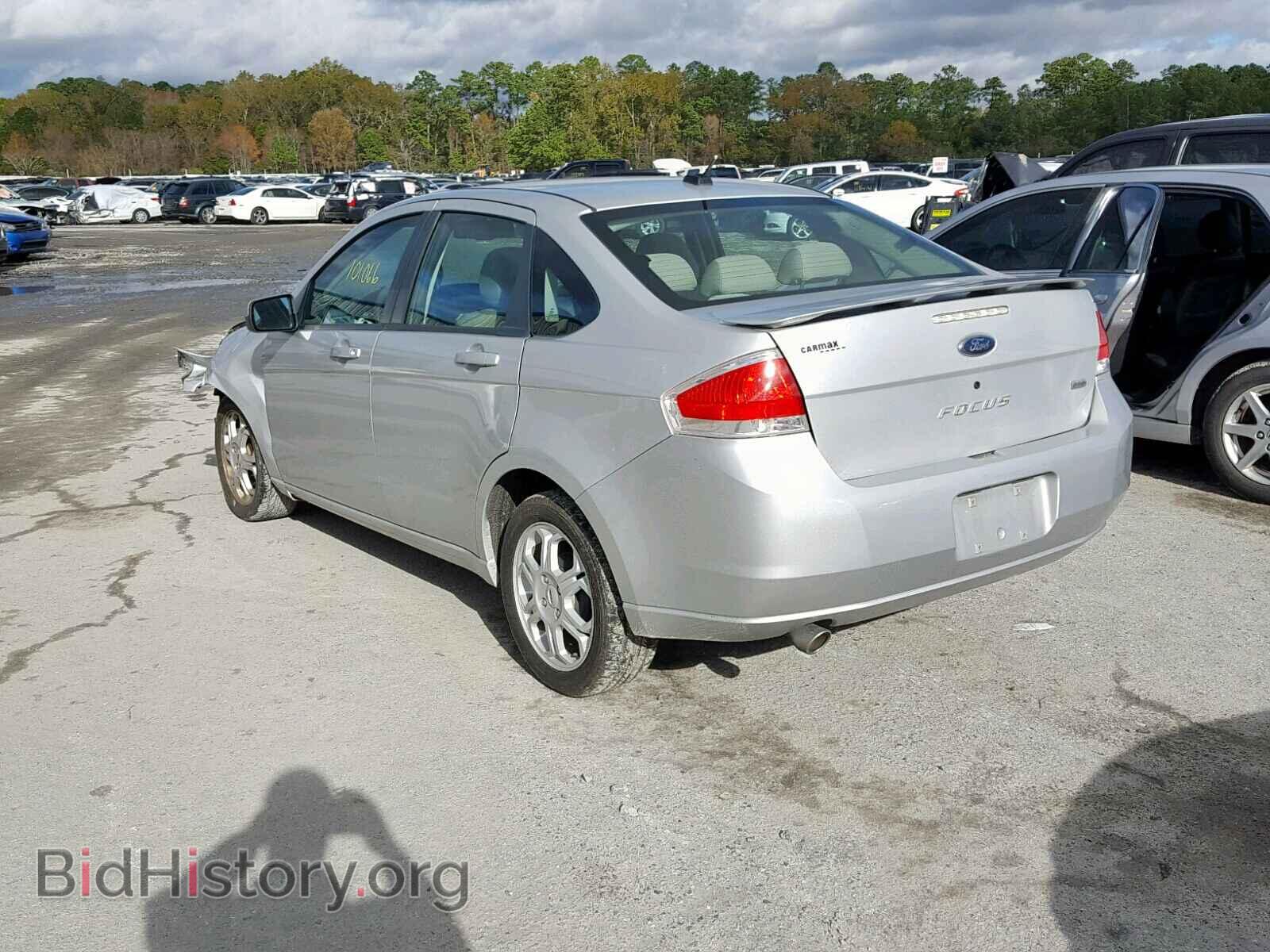 2009 FORD FOCUS - VIN: 1FAHP36NX9W216747 - Фото 3