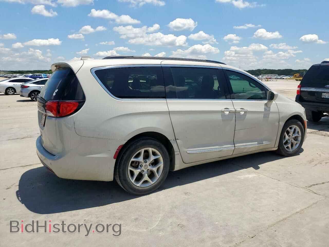 2017 CHRYSLER PACIFICA - VIN: 2C4RC1BG2HR560800 - Фото 3
