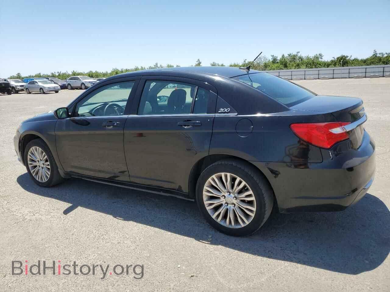 2013 CHRYSLER 200 - VIN: 1C3CCBAB2DN671862 - Фото 2