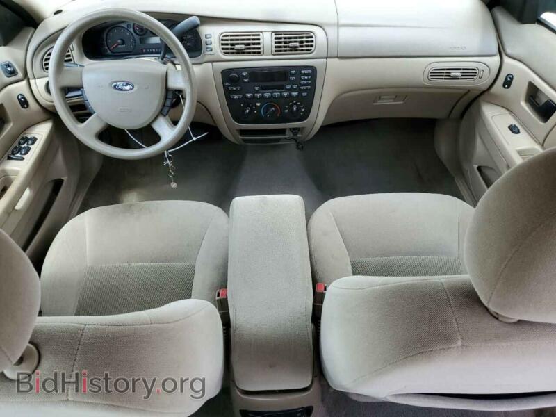 2006 Ford TAURUS (VIN 1FAFP53U86A225308) — photo 8 of 12