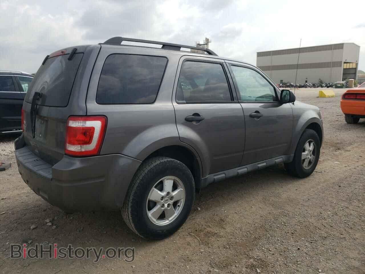 2011 FORD ESCAPE - VIN: 1FMCU0D77BKB39280 - Фото 3