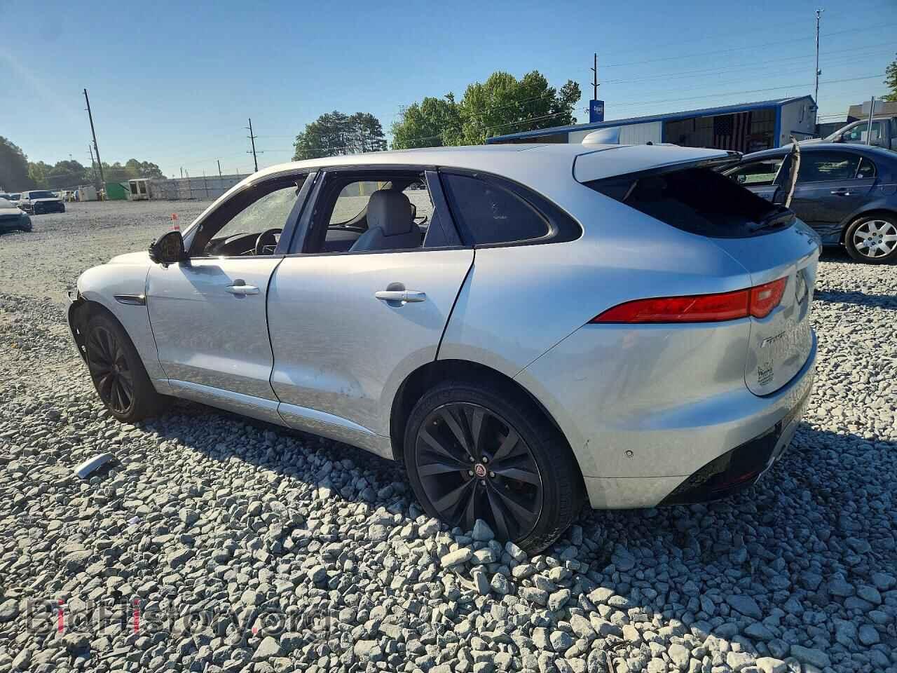 2017 JAGUAR F-PACE - VIN: SADCP2BV7HA056461 - Photo 2