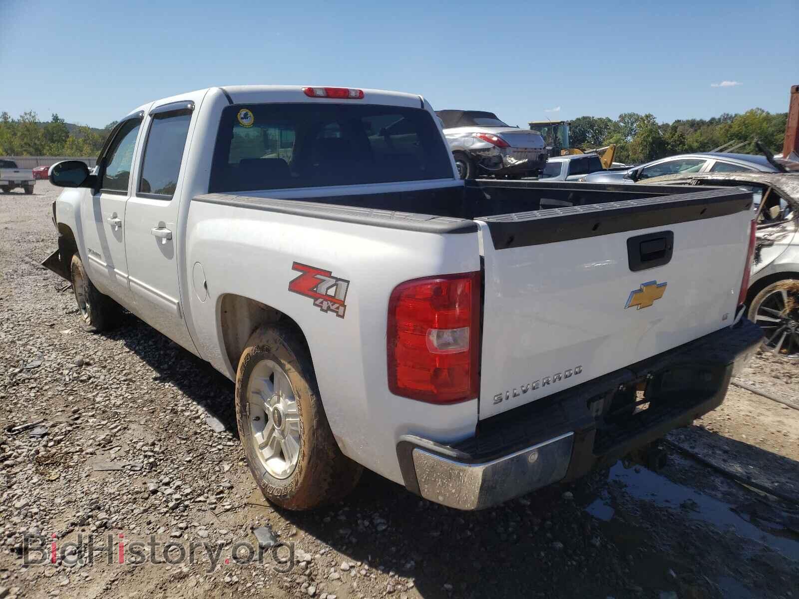 2011 CHEVROLET SILVERADO - VIN: 3GCPKSE32BG293566 - Фото 3