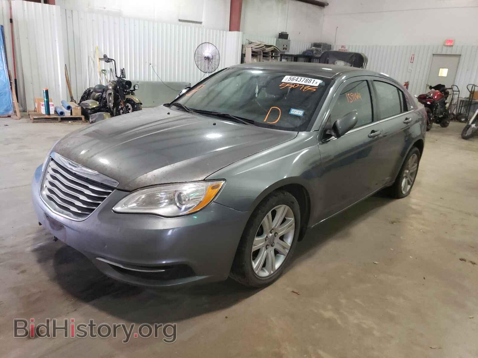 2013 CHRYSLER 200 - VIN: 1C3CCBBBXDN550785 - Фото 2