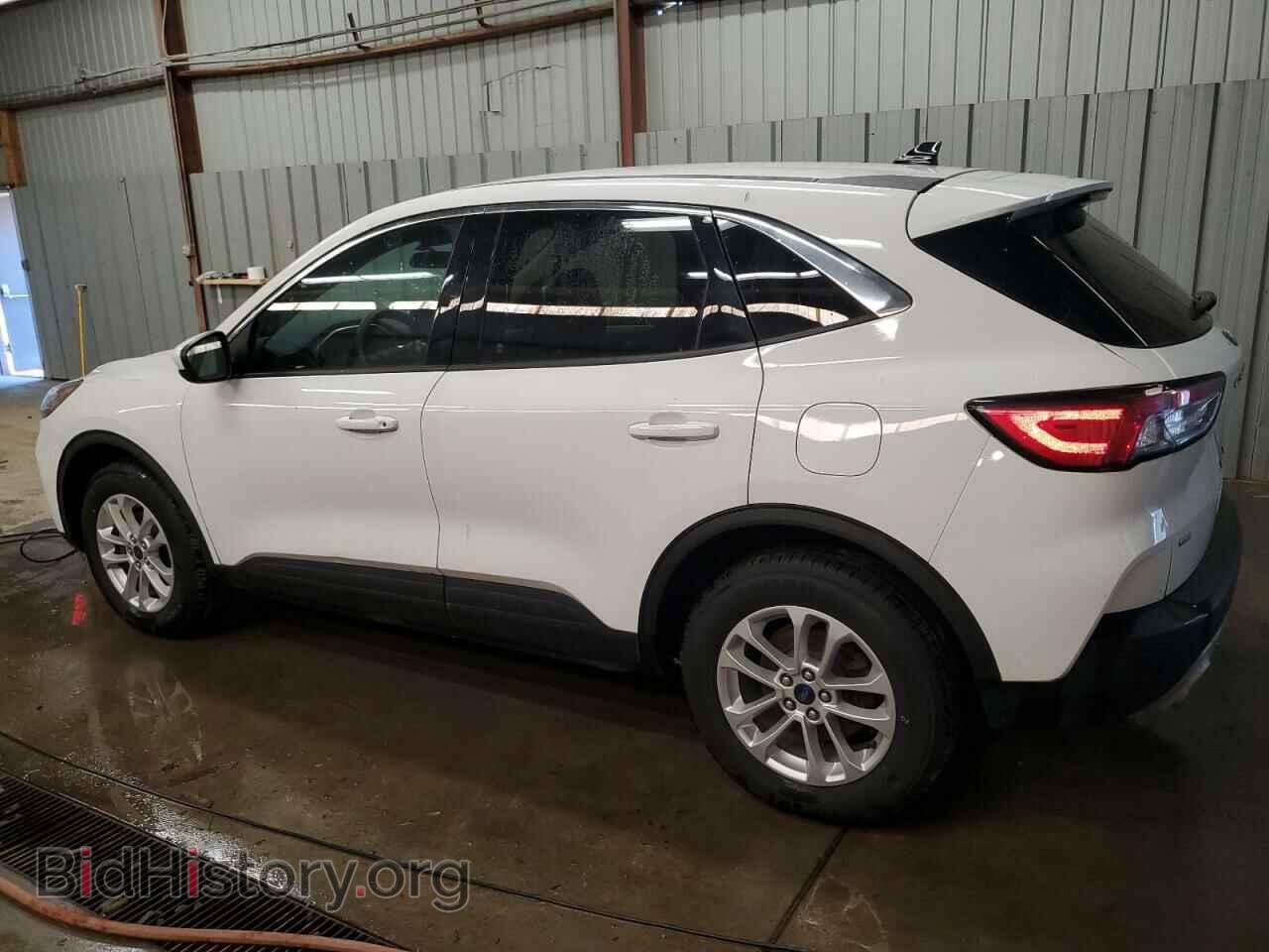 2020 FORD ESCAPE - VIN: 1FMCU9G6XLUA72266 - Photo 2