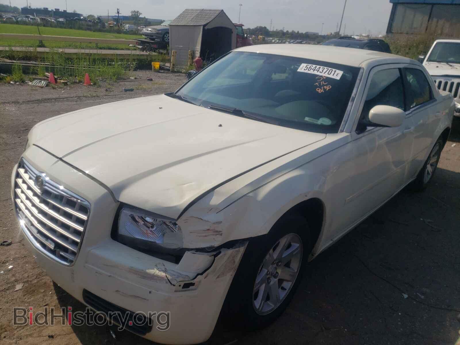 2007 CHRYSLER 300 - VIN: 2C3LA43R67H600558 - Фото 2