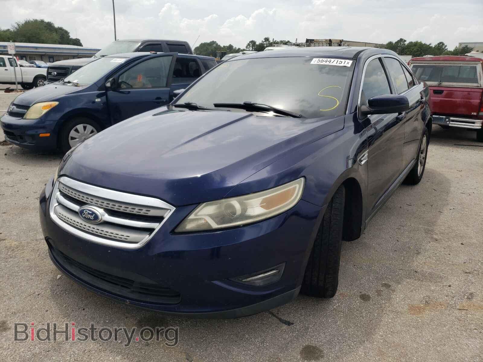 2011 FORD TAURUS - VIN: 1FAHP2EW1BG142364 - Фото 2
