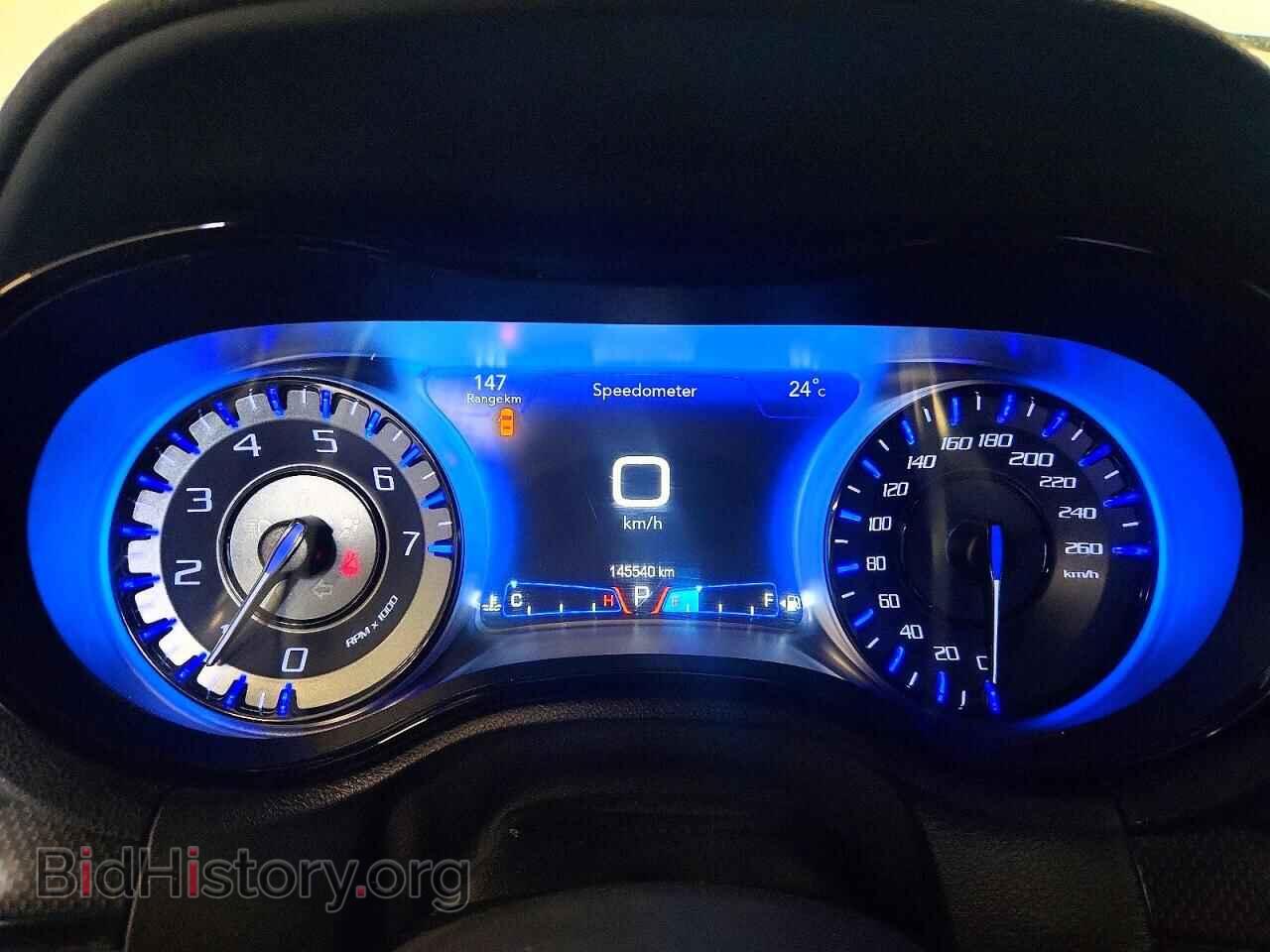 2016 CHRYSLER 300 - VIN: 2C3CCABGXGH324863 - Фото 9