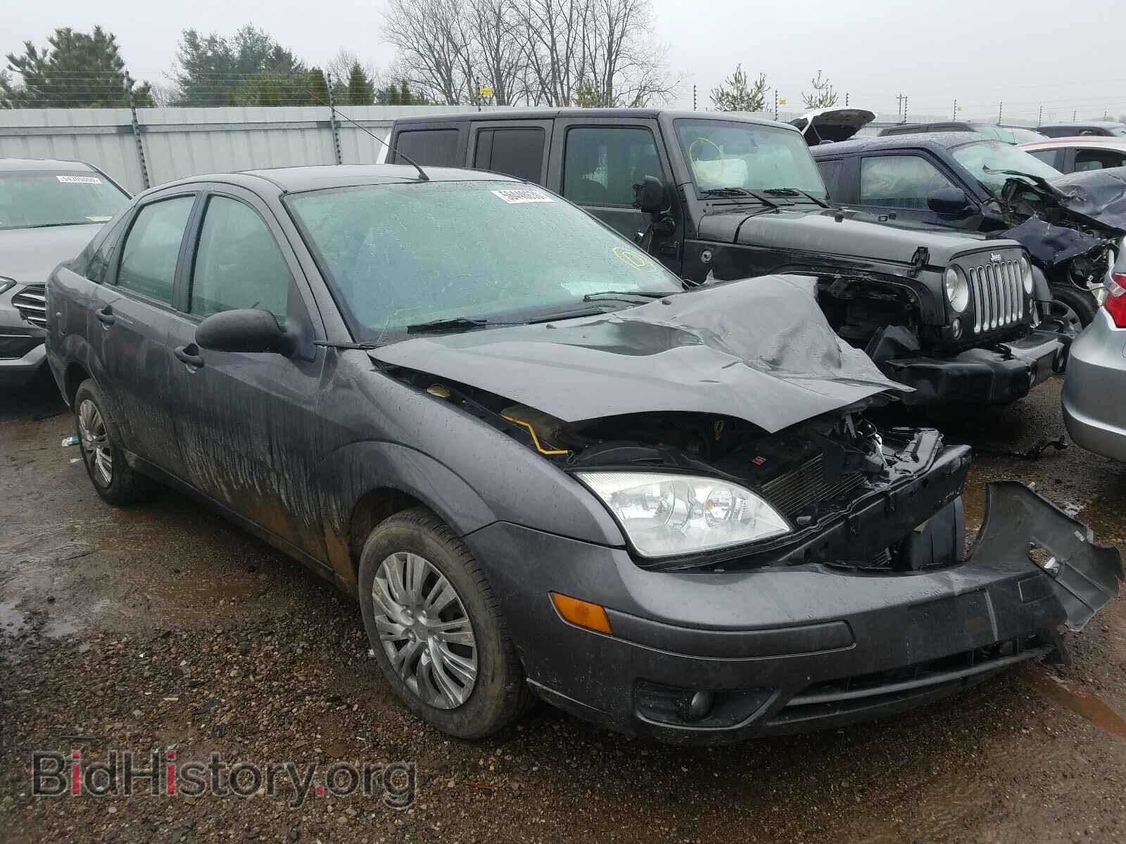 Photo 1FAHP34N47W161504 - FORD FOCUS 2007