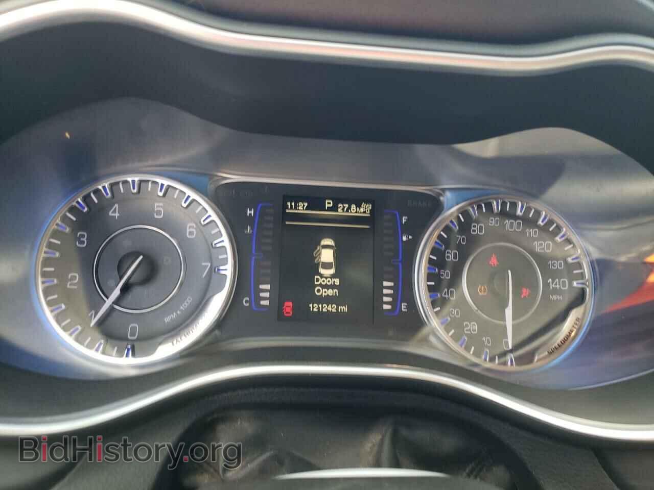 2016 CHRYSLER 200 - VIN: 1C3CCCAB8GN165513 - Фото 9