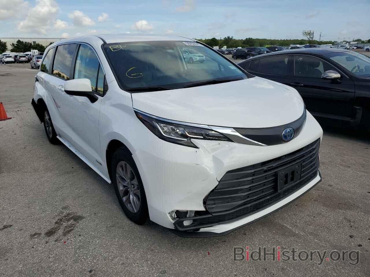 Фотография 5TDKRKEC6MS042950 - TOYOTA SIENNA 2021