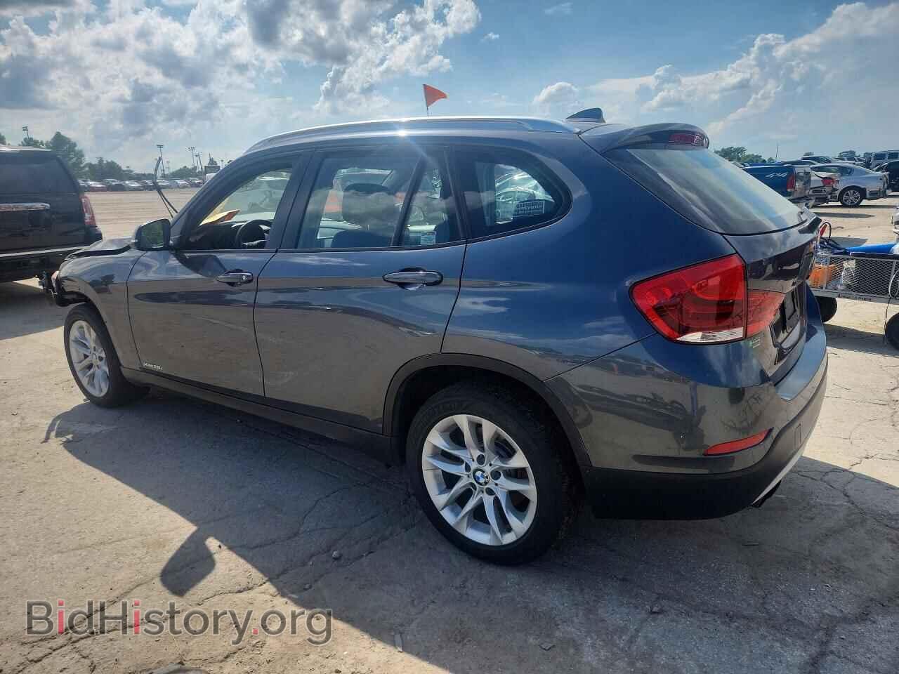 2015 BMW X1 - VIN: WBAVL1C58FVY31085 - Фото 2