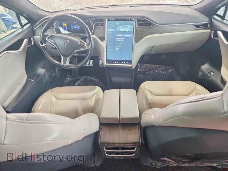 2016 Tesla MODEL S (VIN 5YJSA1E40GF125499) — фото 8 из 14