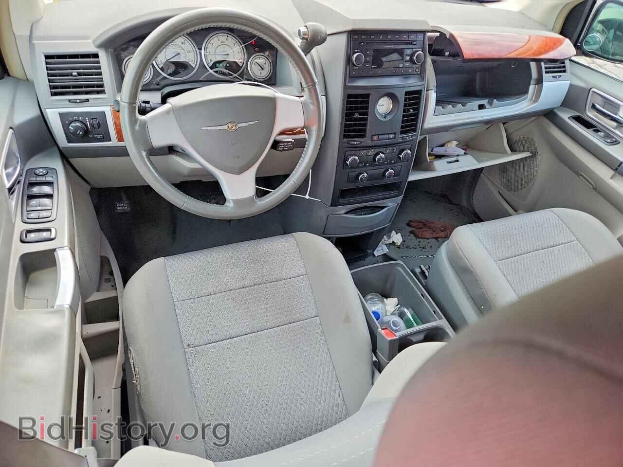 2008 CHRYSLER MINIVAN - VIN: 2A8HR54P18R127802 - Photo 8