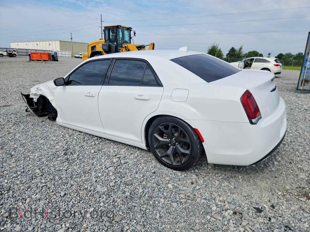 2022 CHRYSLER 300 - VIN: 2C3CCAAG5NH241467 - Photo 2