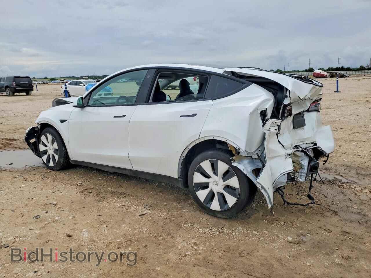 2021 TESLA MODEL Y - VIN: 5YJYGDED8MF110626 - Фото 2