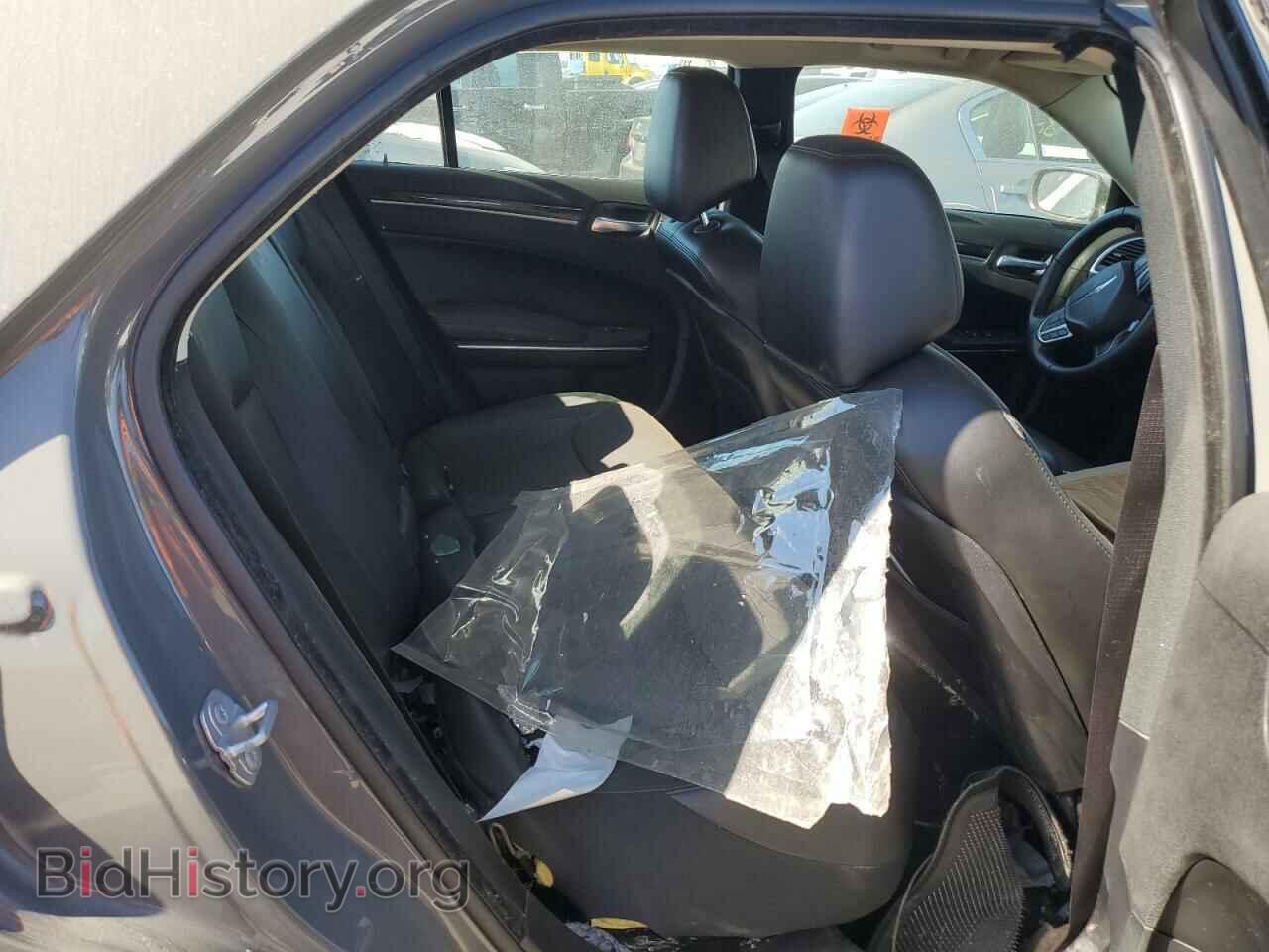 2017 CHRYSLER 300 - VIN: 2C3CCAAG1HH647041 - Фото 10