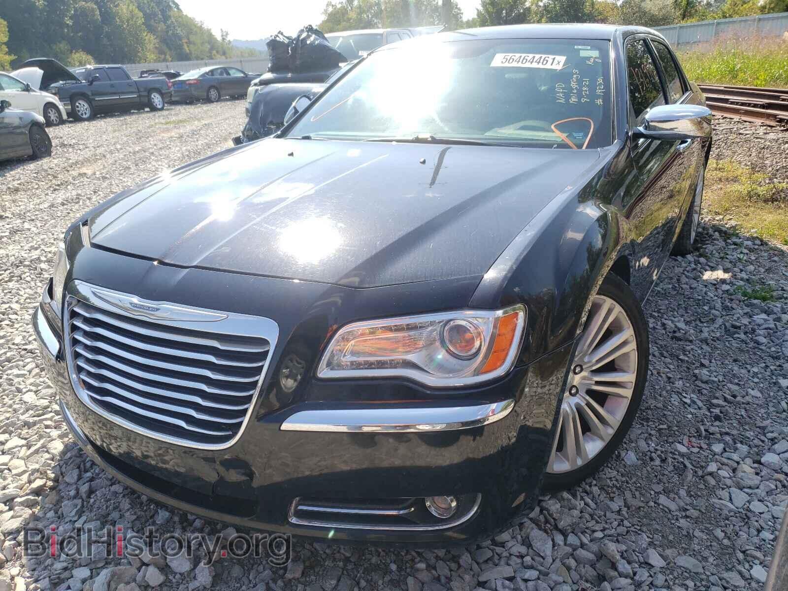 2011 CHRYSLER 300 - VIN: 2C3CA5CG4BH598936 - Фото 2
