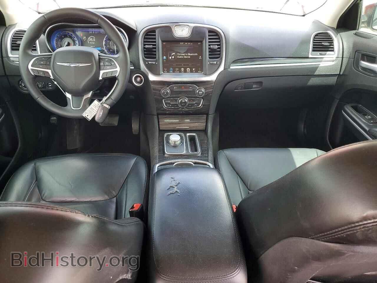 2016 CHRYSLER 300 - VIN: 2C3CCAAG7GH260671 - Фото 8