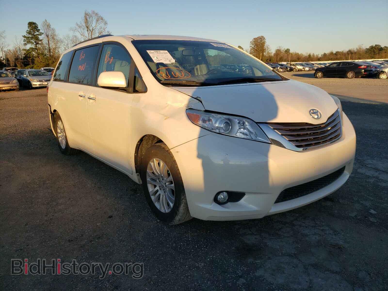 Photo 5TDYZ3DC2HS794698 - TOYOTA SIENNA 2017
