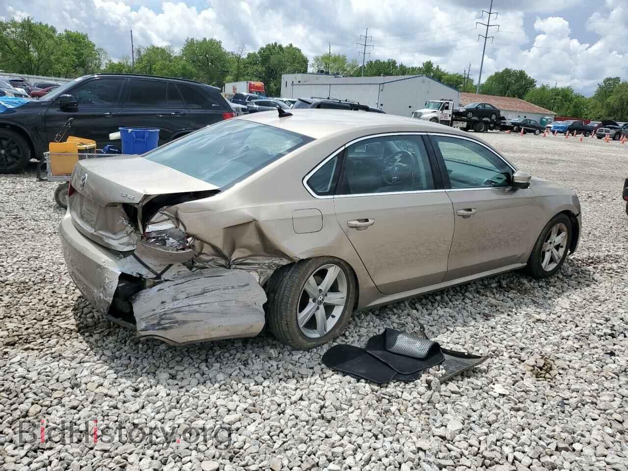 2015 VOLKSWAGEN PASSAT - VIN: 1VWBS7A35FC011410 - Фото 3