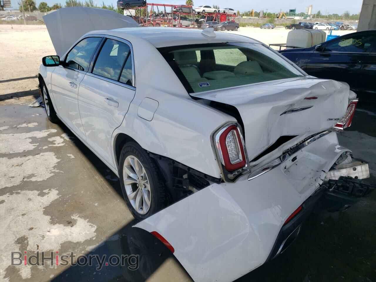 2015 CHRYSLER 300 - VIN: 2C3CCAAG1FH807450 - Фото 3