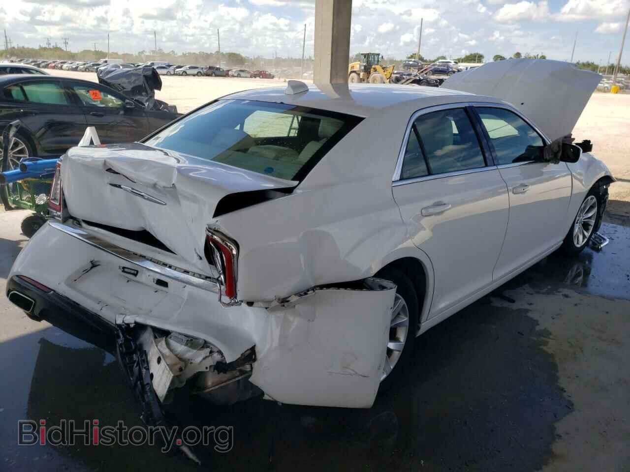2015 CHRYSLER 300 - VIN: 2C3CCAAG1FH807450 - Фото 4